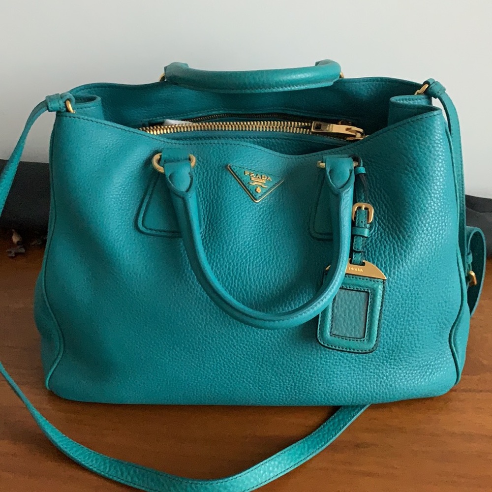 Prada Vitello Daino Tote/Crossbody Bag